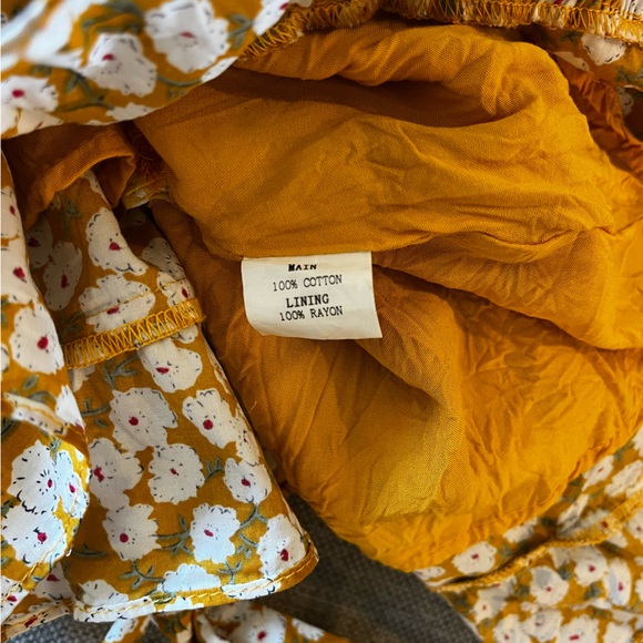 Princess Polly Yellow Flower Mini Dress so cute for summer! - Picture 5 of 5